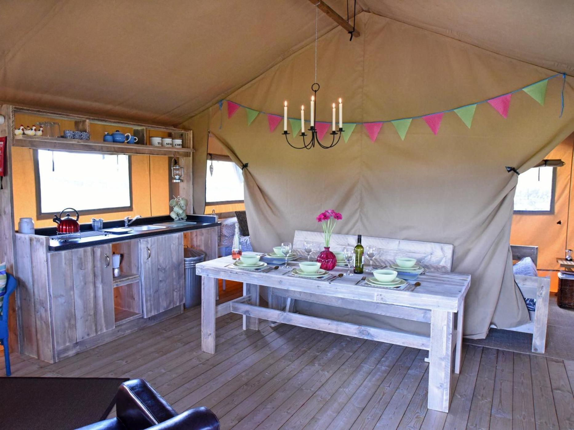 Carr'S Hill Luxury Safari Tents Denny الغرفة الصورة